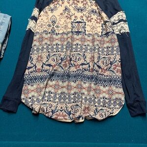 Rewind Navy and Cream Patterned Blouse
